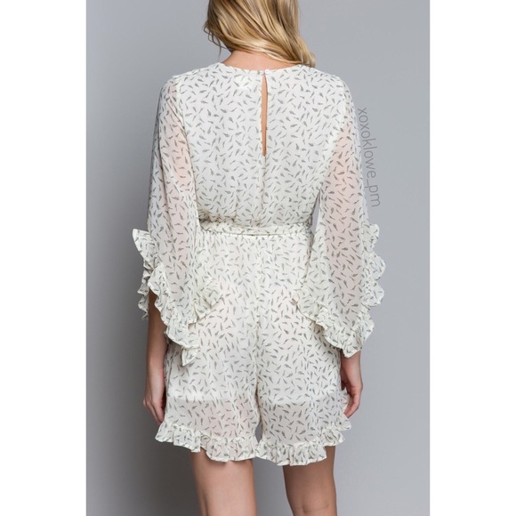 POL Ivory Ditzy Leaf V Neck 3/4 Sleeve Tie Waist Ruffle Romper - Picture 4 of 13